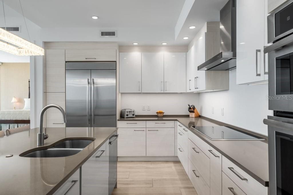 For Rent: $9,500 (2 beds, 2 baths, 2040 Square Feet)