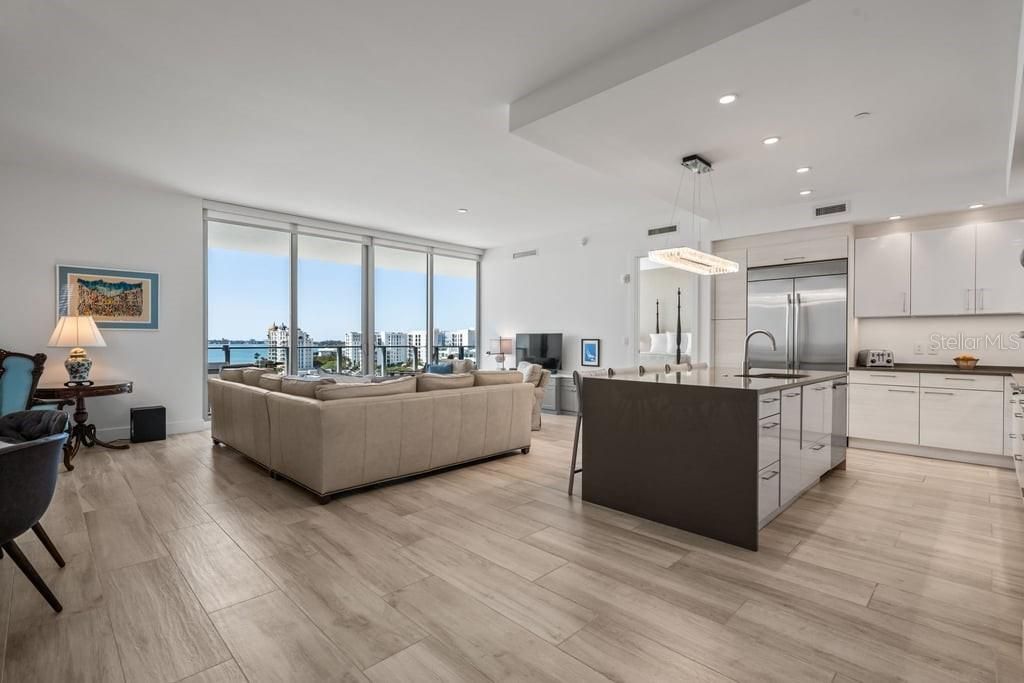 For Rent: $9,500 (2 beds, 2 baths, 2040 Square Feet)