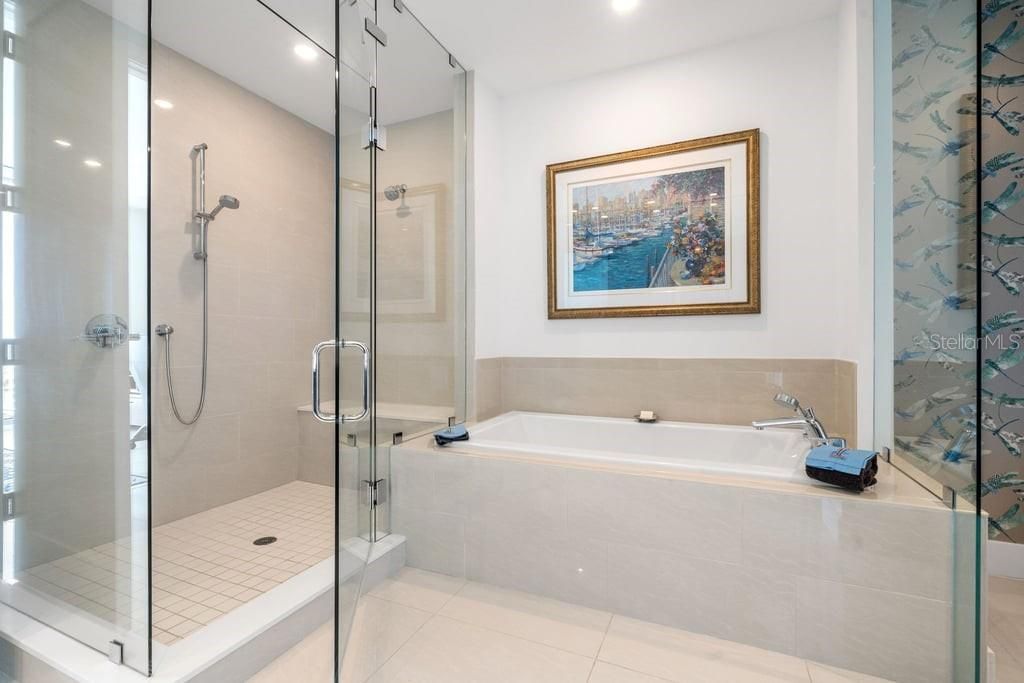 For Rent: $9,500 (2 beds, 2 baths, 2040 Square Feet)
