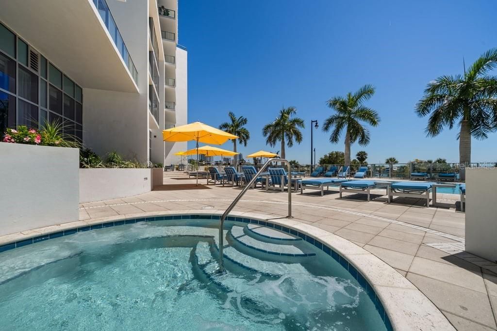 For Rent: $9,500 (2 beds, 2 baths, 2040 Square Feet)