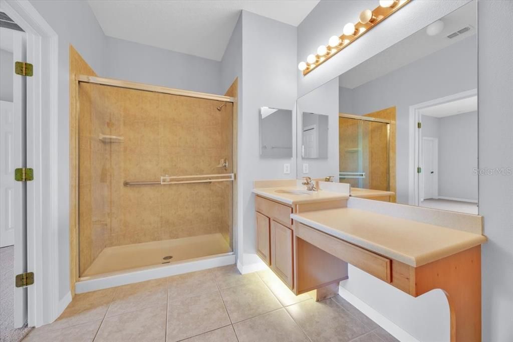 For Sale: $274,000 (3 beds, 2 baths, 1808 Square Feet)