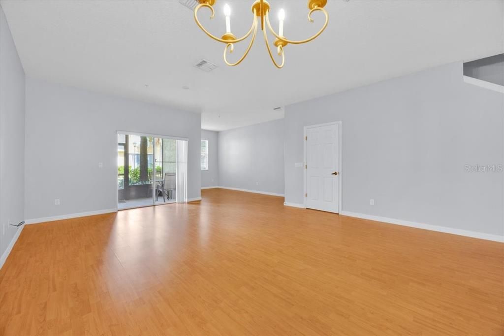 For Sale: $274,000 (3 beds, 2 baths, 1808 Square Feet)