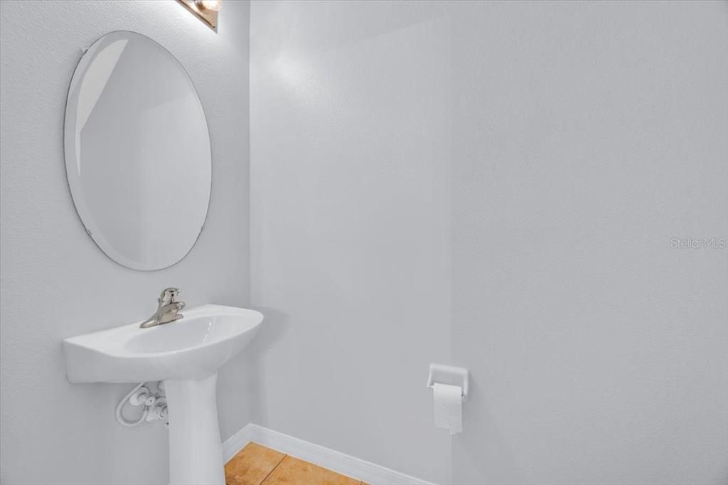 For Sale: $274,000 (3 beds, 2 baths, 1808 Square Feet)