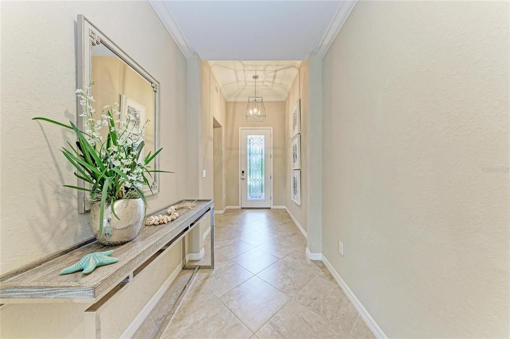 For Sale: $550,000 (4 beds, 3 baths, 2006 Square Feet)