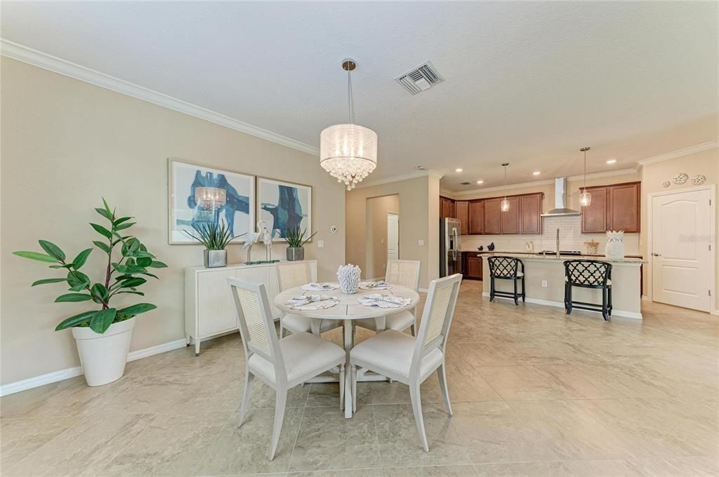 For Sale: $550,000 (4 beds, 3 baths, 2006 Square Feet)