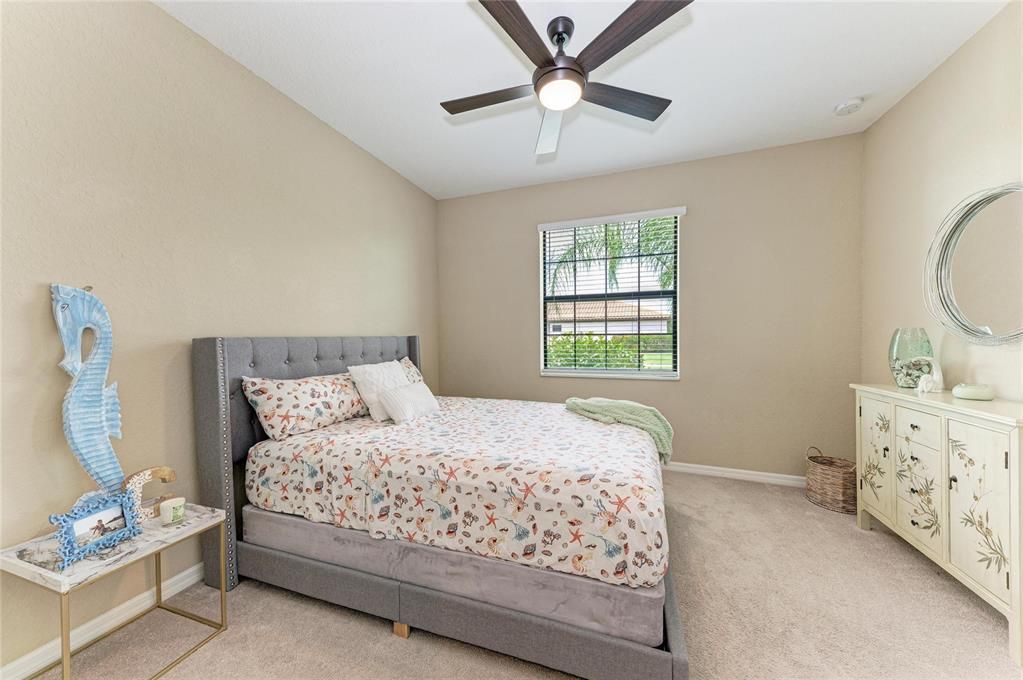 For Sale: $550,000 (4 beds, 3 baths, 2006 Square Feet)
