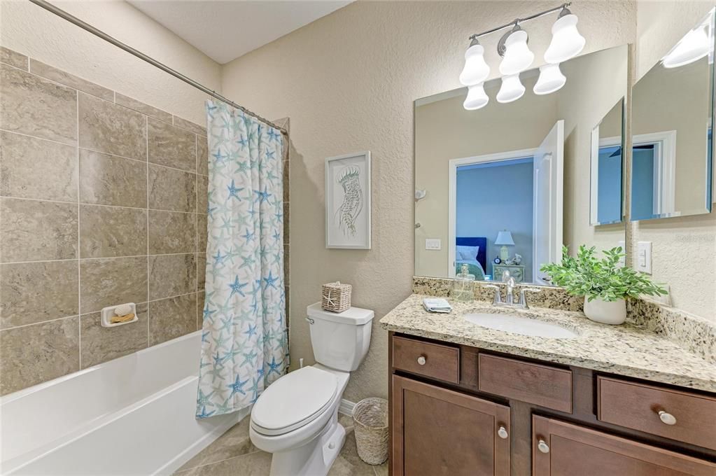For Sale: $550,000 (4 beds, 3 baths, 2006 Square Feet)