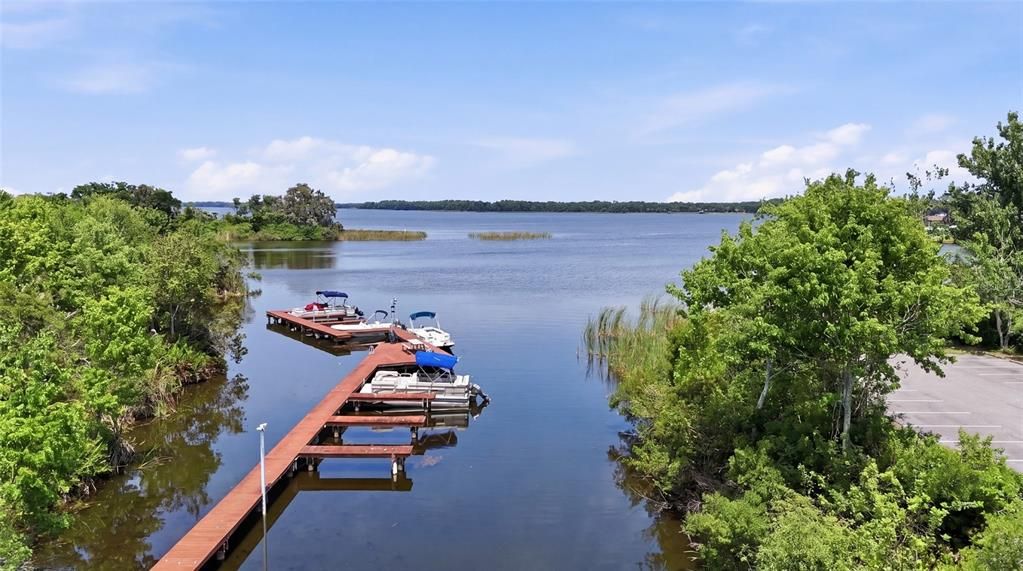 For Sale: $269,700 (2 beds, 2 baths, 1633 Square Feet)