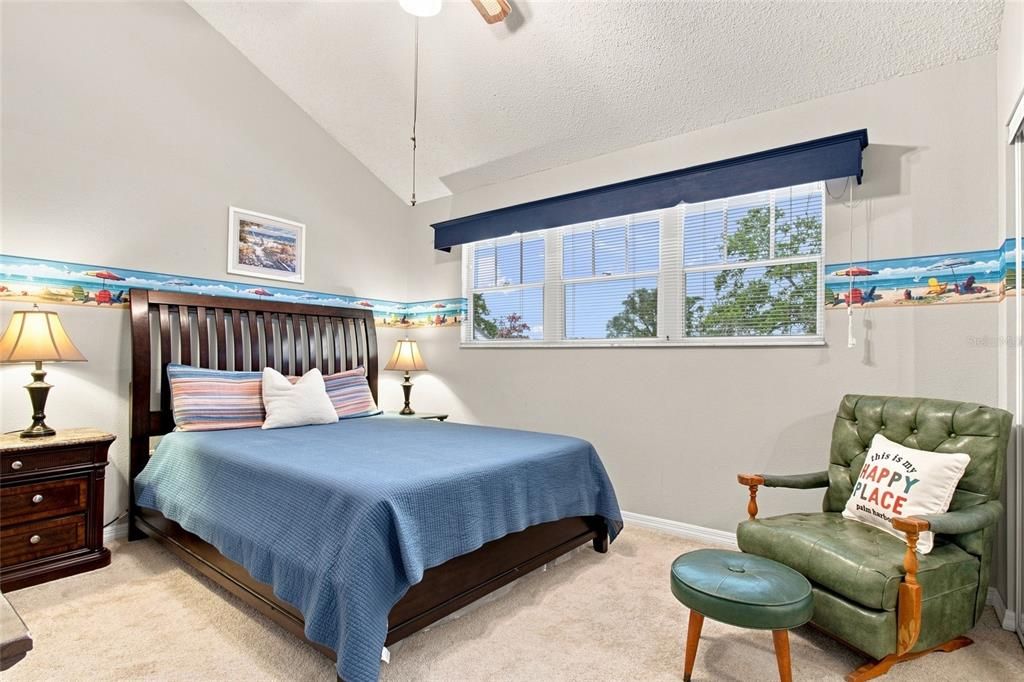 For Sale: $269,700 (2 beds, 2 baths, 1633 Square Feet)