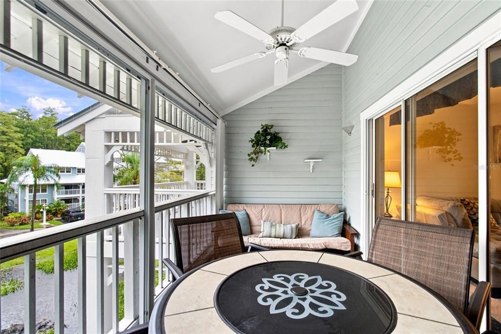 For Sale: $269,700 (2 beds, 2 baths, 1633 Square Feet)