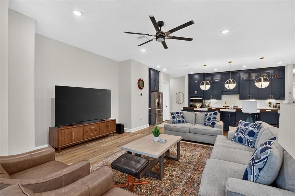 For Sale: $575,000 (3 beds, 3 baths, 2790 Square Feet)