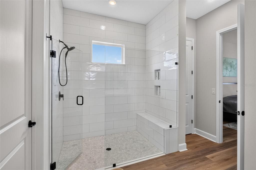 For Sale: $575,000 (3 beds, 3 baths, 2790 Square Feet)