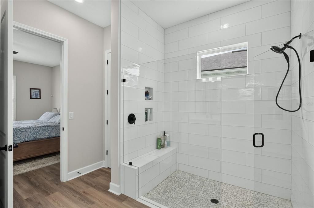 For Sale: $575,000 (3 beds, 3 baths, 2790 Square Feet)