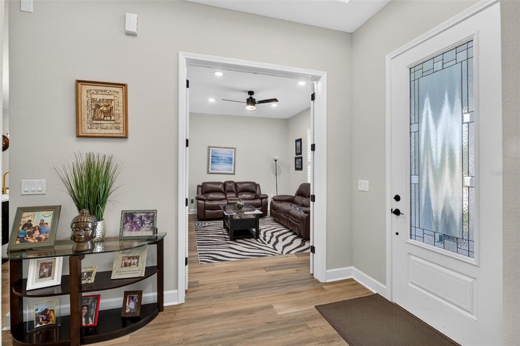 For Sale: $575,000 (3 beds, 3 baths, 2790 Square Feet)