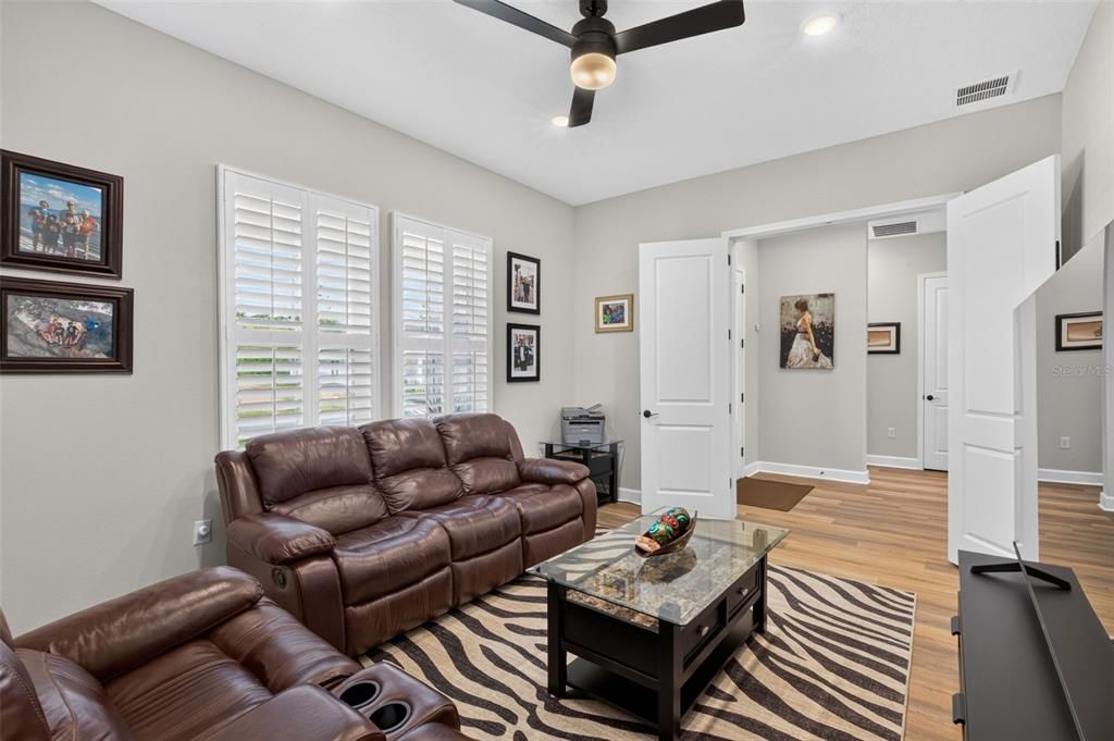 For Sale: $575,000 (3 beds, 3 baths, 2790 Square Feet)