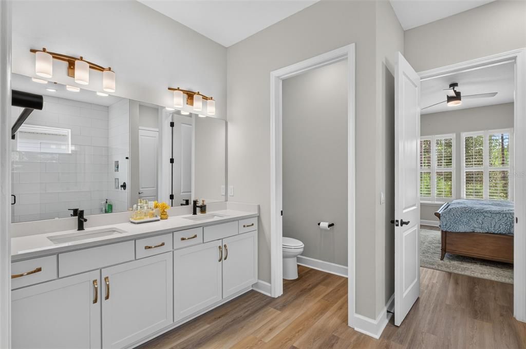 For Sale: $575,000 (3 beds, 3 baths, 2790 Square Feet)