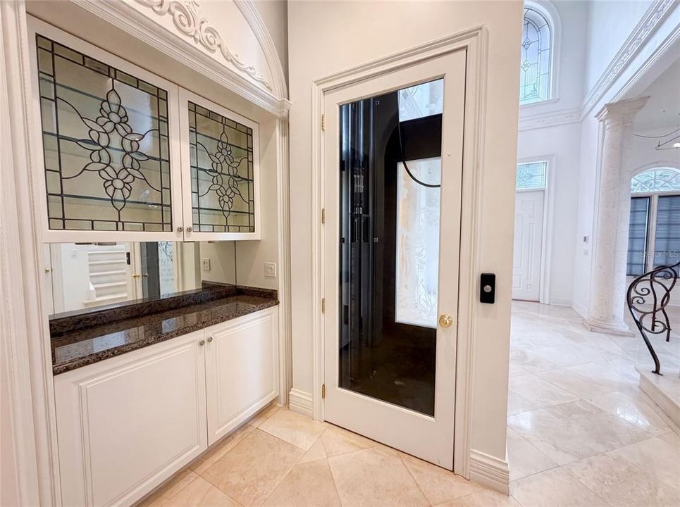 For Sale: $2,900,000 (5 beds, 6 baths, 7066 Square Feet)