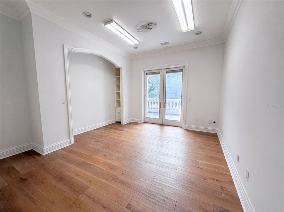 For Sale: $2,900,000 (5 beds, 6 baths, 7066 Square Feet)
