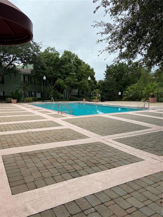 For Rent: $1,375 (1 beds, 1 baths, 830 Square Feet)