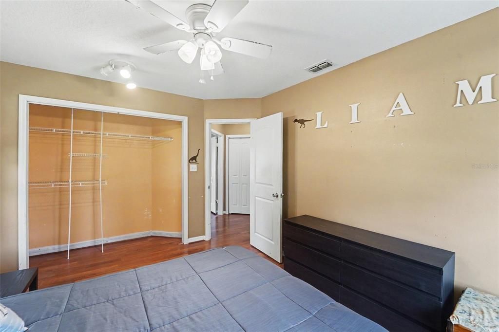For Sale: $299,500 (3 beds, 2 baths, 1678 Square Feet)