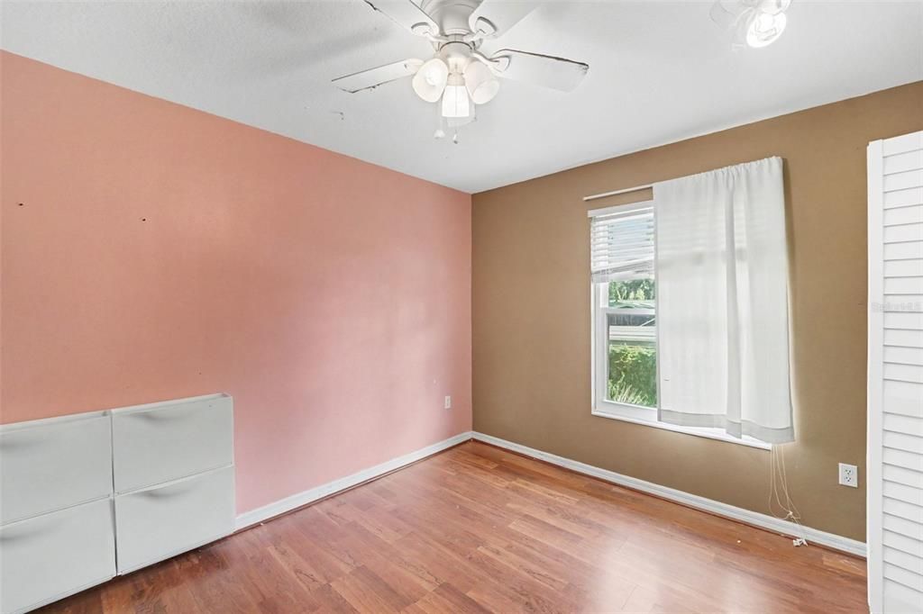 For Sale: $299,500 (3 beds, 2 baths, 1678 Square Feet)