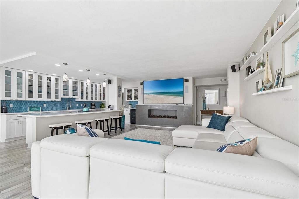 На продажу: $499,000 (2 спален, 2 ванн, 1315 Квадратных фут)