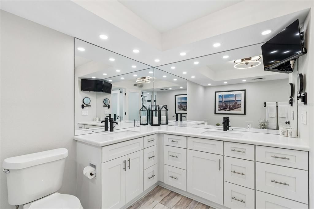 На продажу: $499,000 (2 спален, 2 ванн, 1315 Квадратных фут)