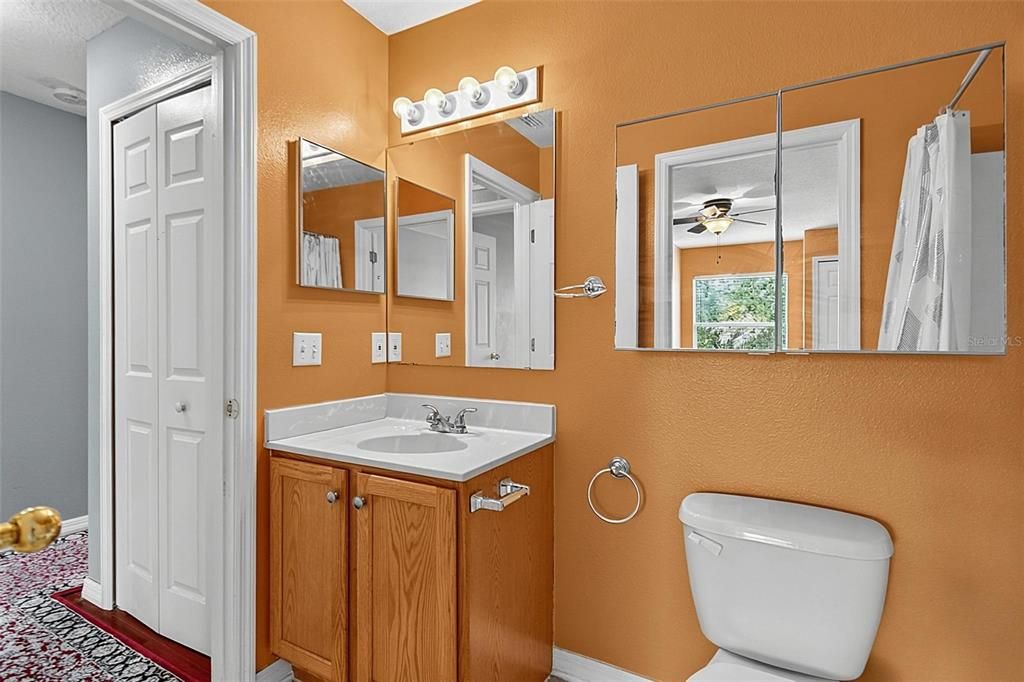 For Sale: $444,900 (6 beds, 4 baths, 3918 Square Feet)