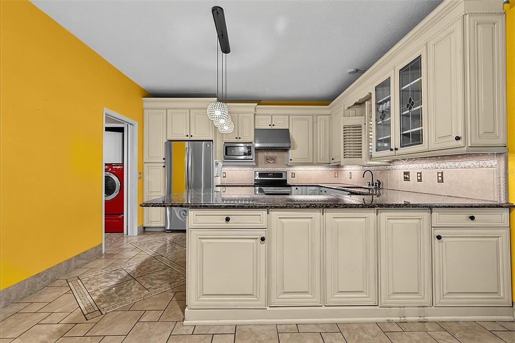 For Sale: $444,900 (6 beds, 4 baths, 3918 Square Feet)