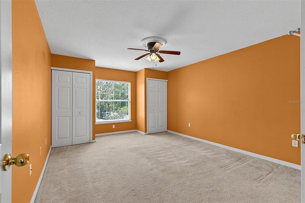 For Sale: $444,900 (6 beds, 4 baths, 3918 Square Feet)