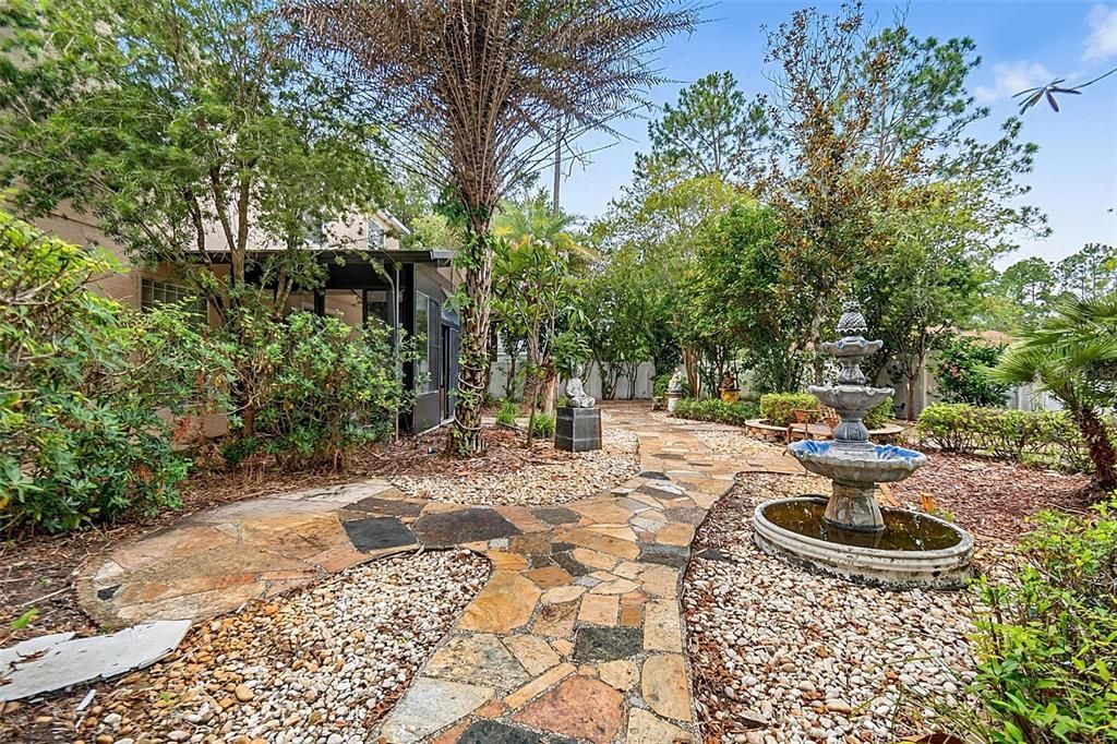 For Sale: $444,900 (6 beds, 4 baths, 3918 Square Feet)