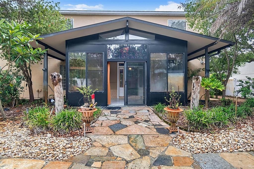 For Sale: $444,900 (6 beds, 4 baths, 3918 Square Feet)