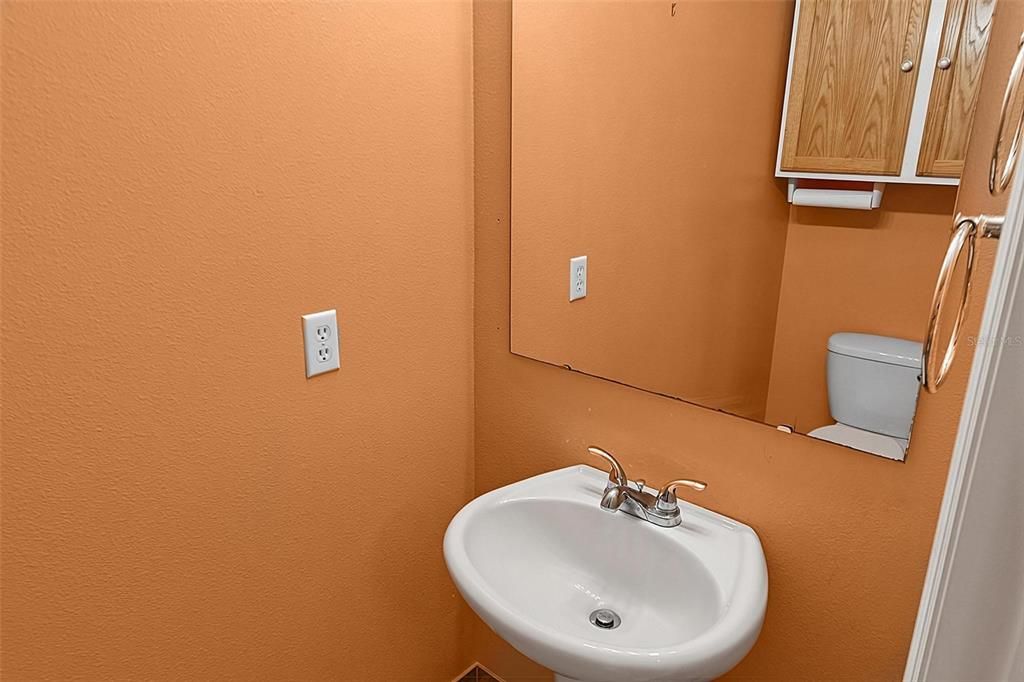 For Sale: $444,900 (6 beds, 4 baths, 3918 Square Feet)
