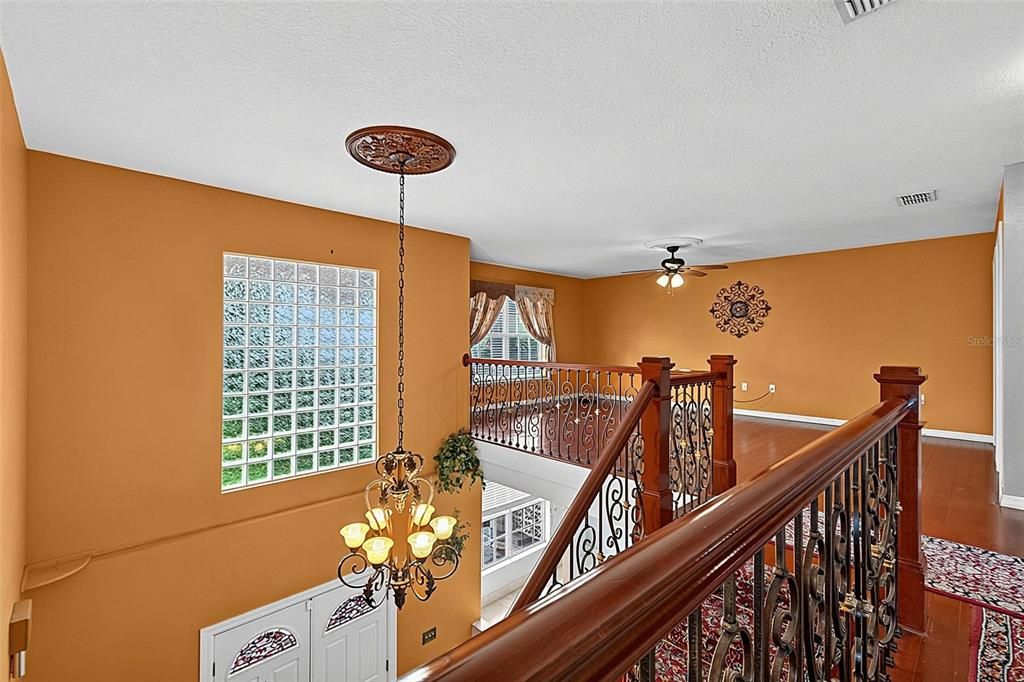 For Sale: $444,900 (6 beds, 4 baths, 3918 Square Feet)