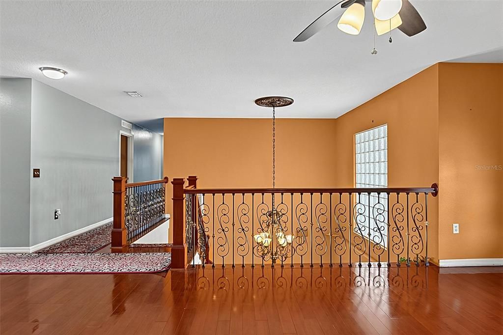 For Sale: $444,900 (6 beds, 4 baths, 3918 Square Feet)
