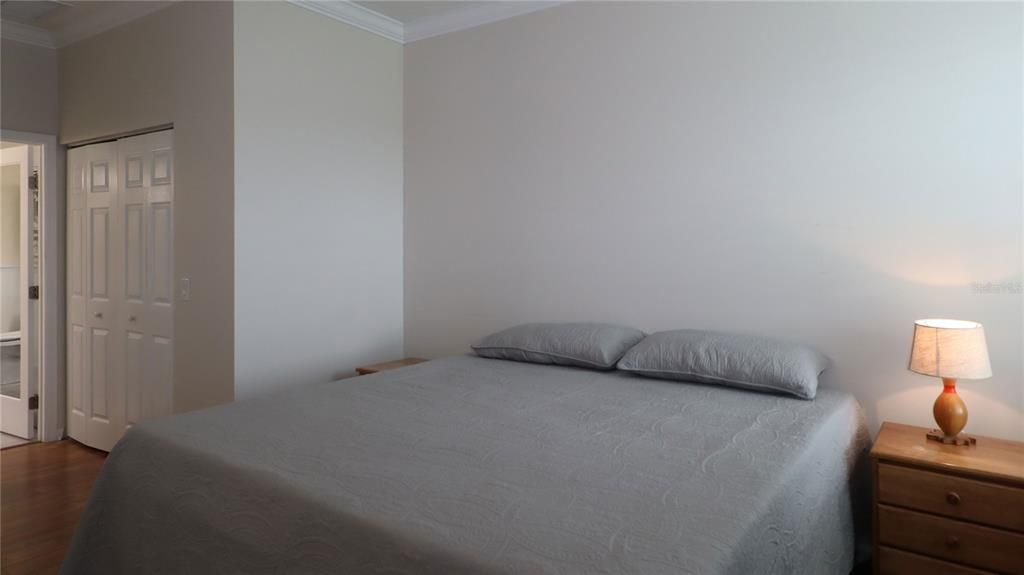 For Sale: $327,500 (3 beds, 2 baths, 1893 Square Feet)