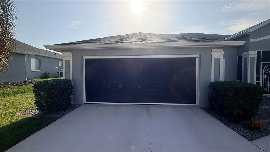 For Sale: $327,500 (3 beds, 2 baths, 1893 Square Feet)