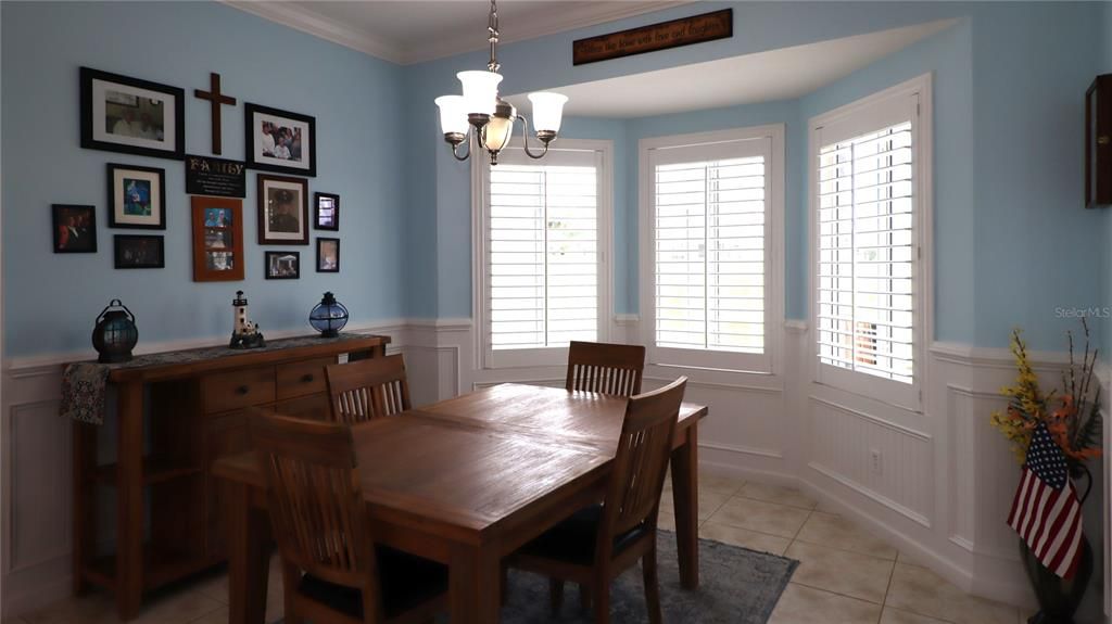 For Sale: $327,500 (3 beds, 2 baths, 1893 Square Feet)