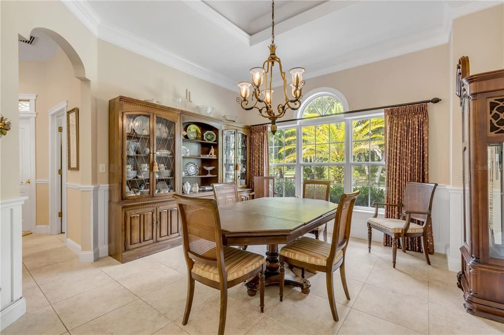 For Sale: $395,000 (3 beds, 2 baths, 2032 Square Feet)