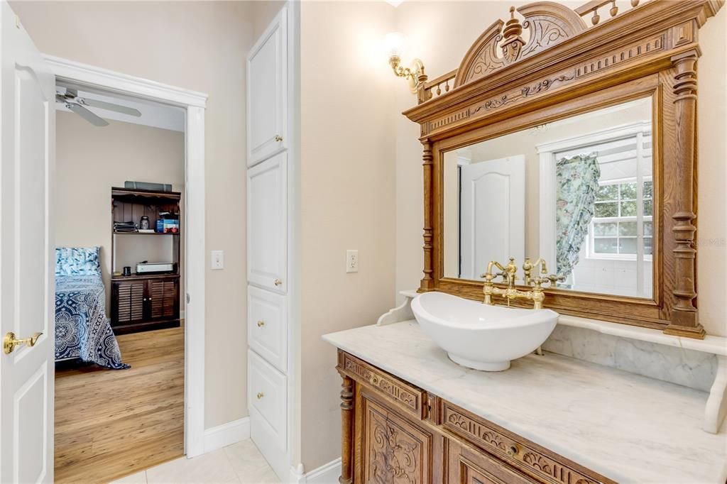 For Sale: $395,000 (3 beds, 2 baths, 2032 Square Feet)