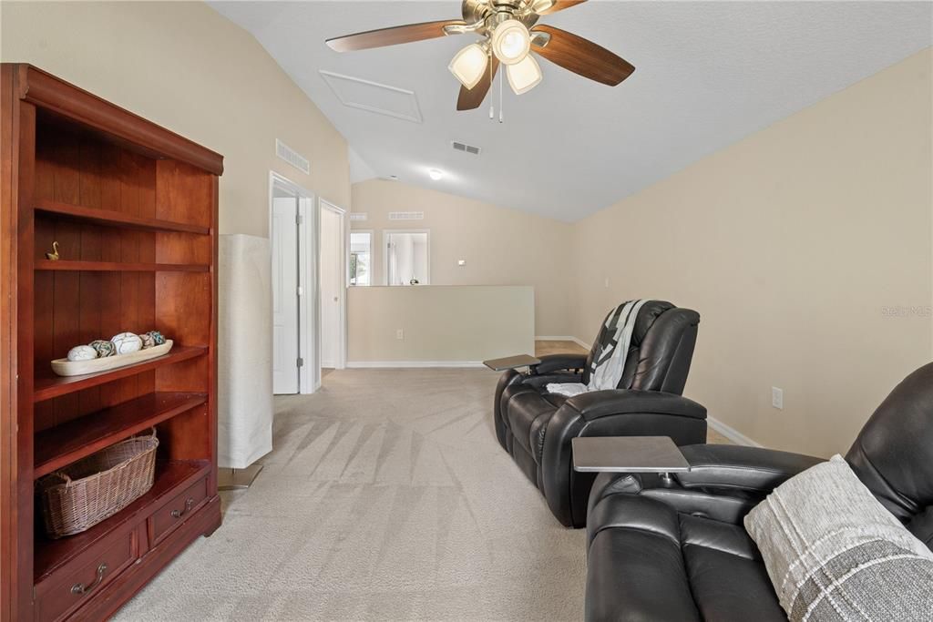 Activo con contrato: $334,900 (4 camas, 2 baños, 2732 Pies cuadrados)
