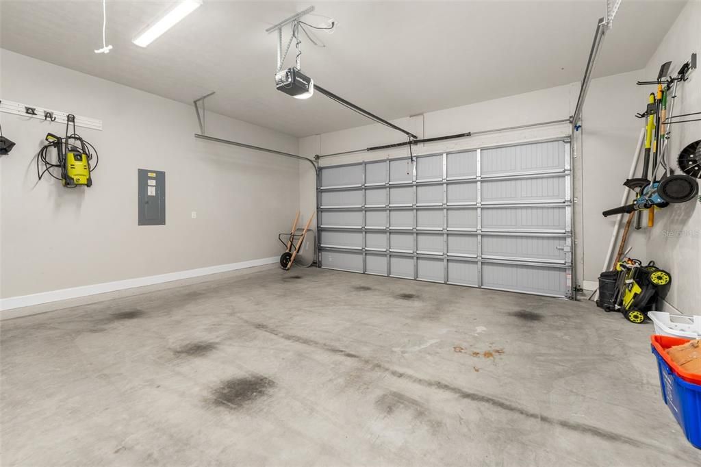 For Sale: $490,000 (4 beds, 2 baths, 2234 Square Feet)