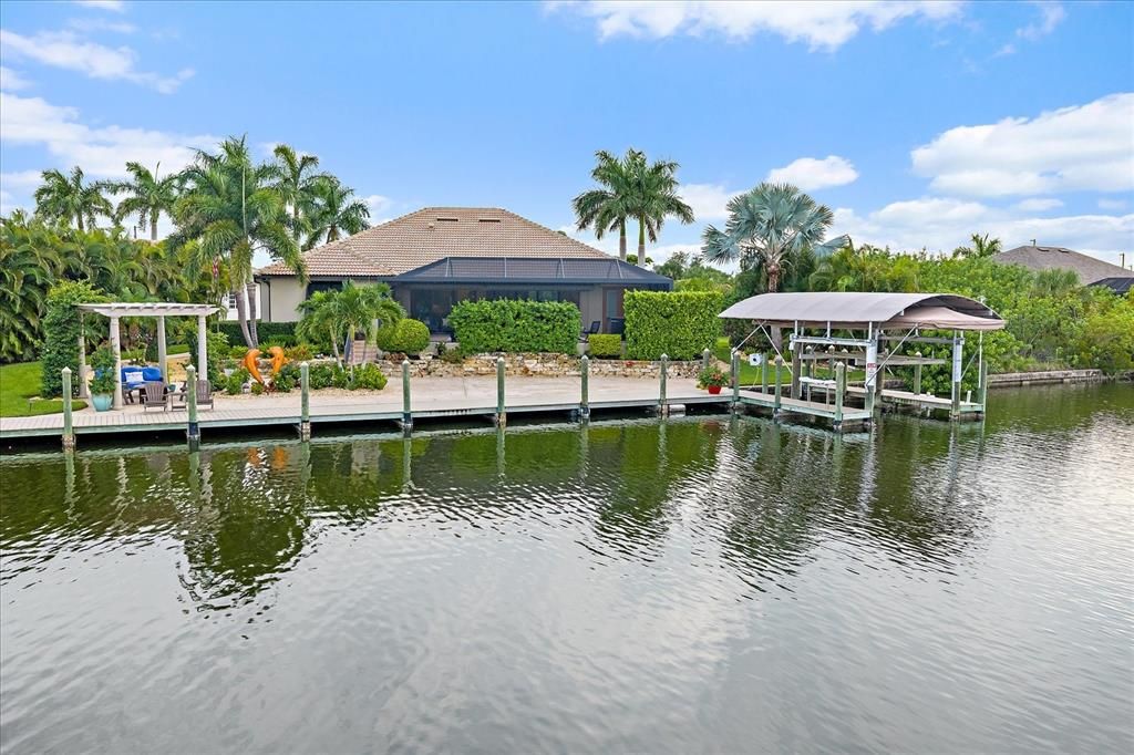 For Sale: $1,200,000 (3 beds, 2 baths, 2601 Square Feet)