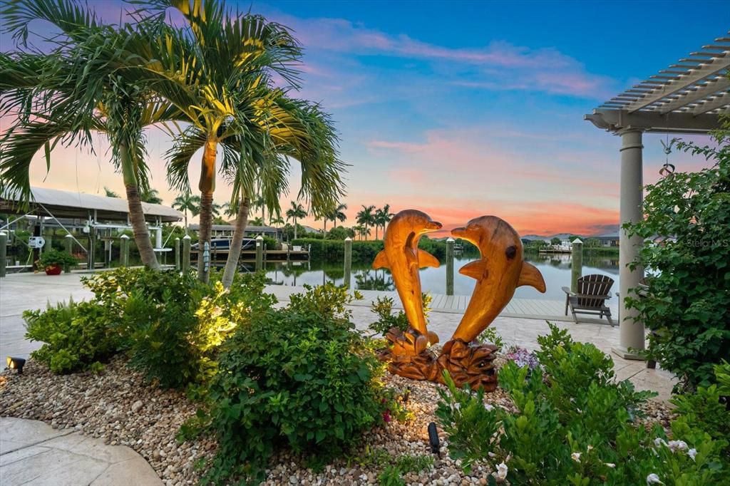 For Sale: $1,200,000 (3 beds, 2 baths, 2601 Square Feet)