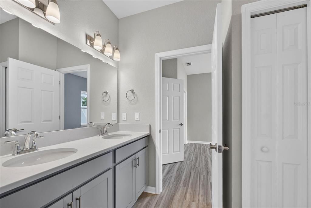For Sale: $416,500 (3 beds, 2 baths, 2029 Square Feet)