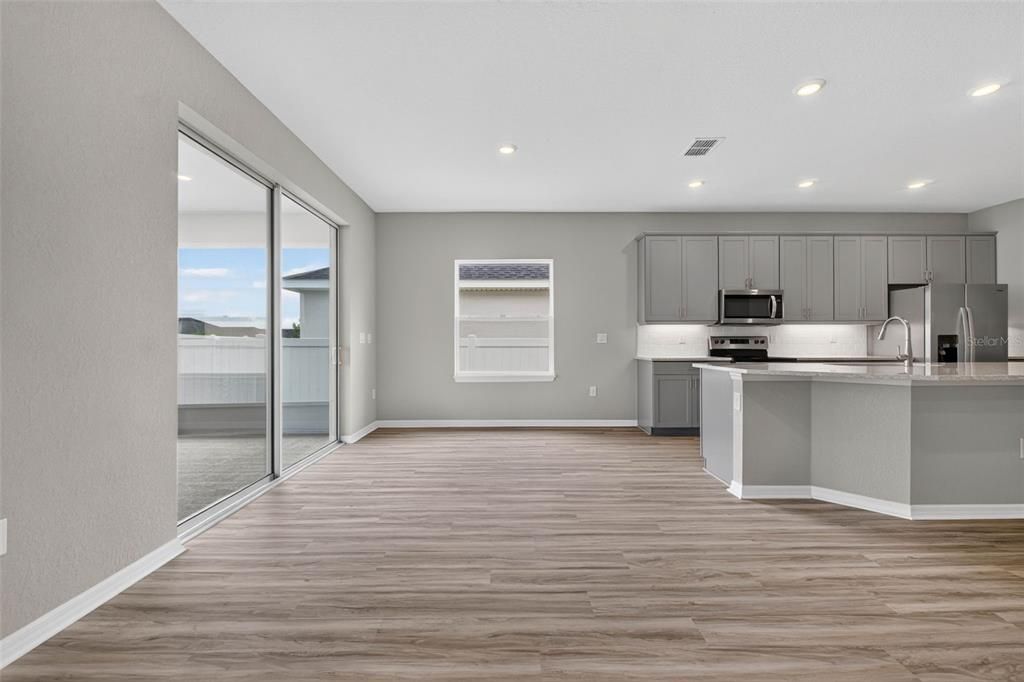For Sale: $416,500 (3 beds, 2 baths, 2029 Square Feet)