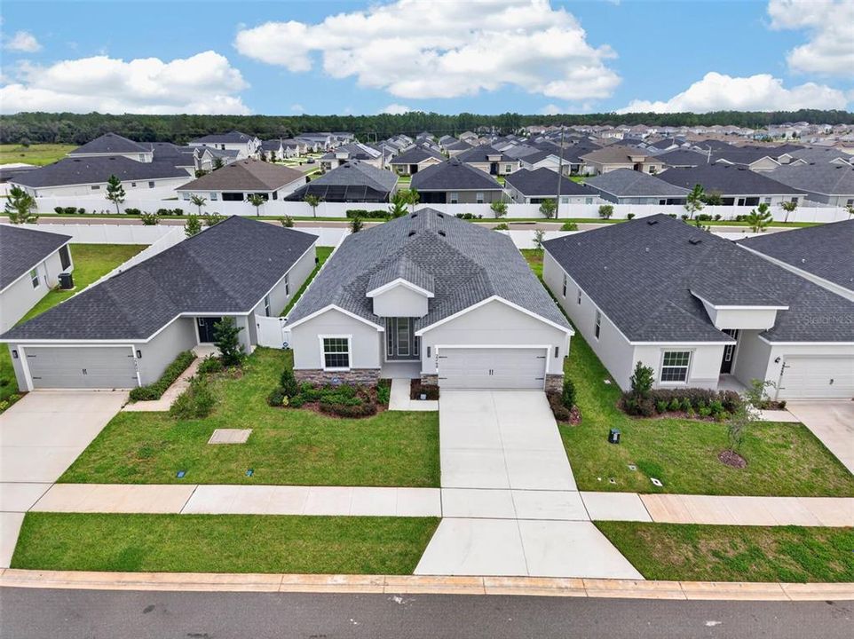 For Sale: $416,500 (3 beds, 2 baths, 2029 Square Feet)