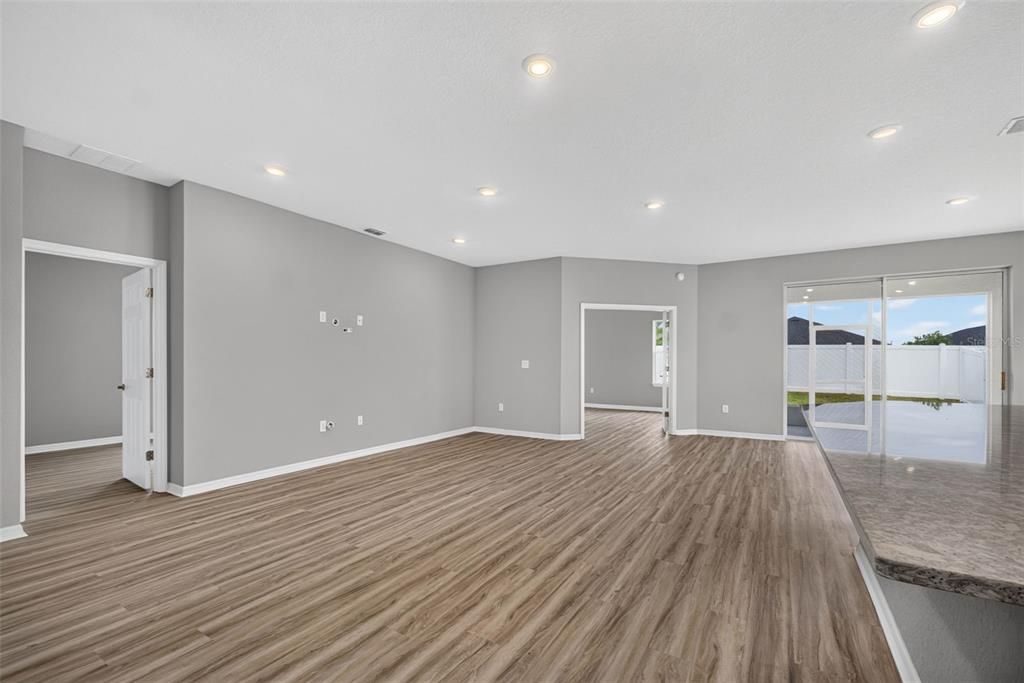For Sale: $416,500 (3 beds, 2 baths, 2029 Square Feet)