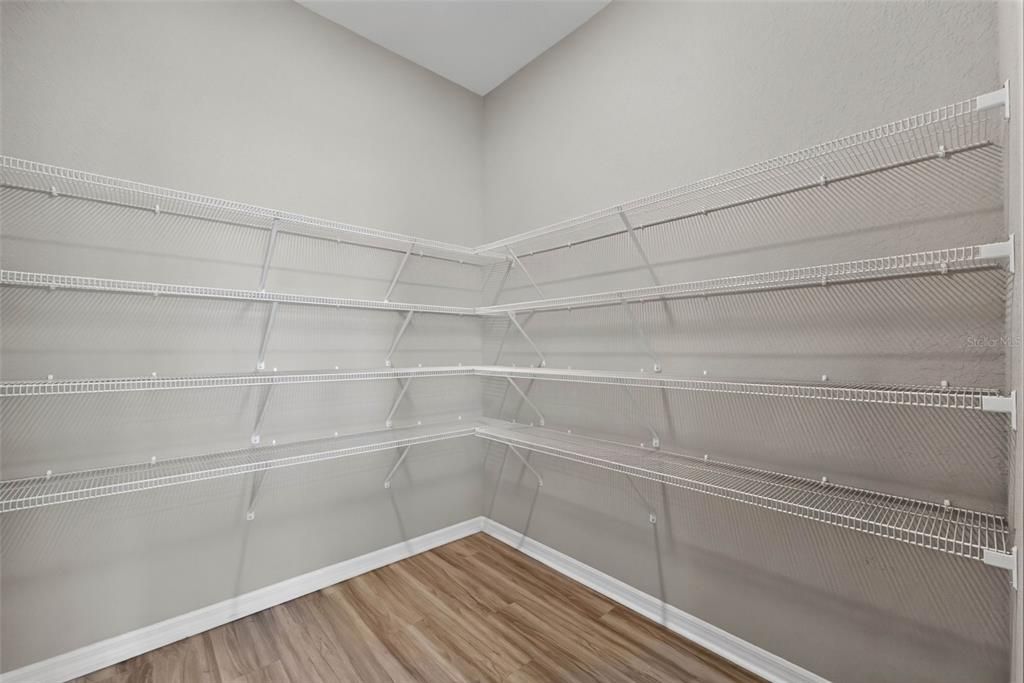 For Sale: $416,500 (3 beds, 2 baths, 2029 Square Feet)