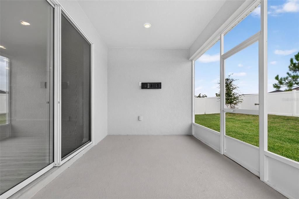 For Sale: $416,500 (3 beds, 2 baths, 2029 Square Feet)